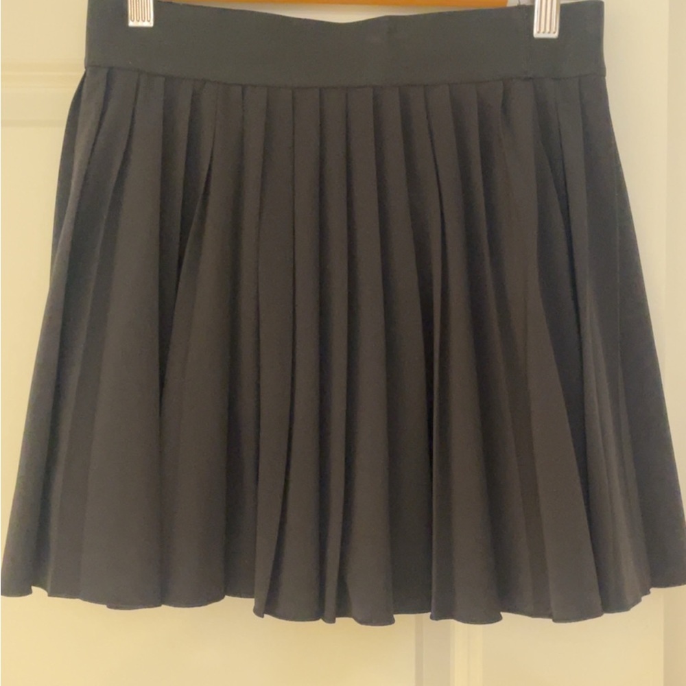 Aritzia Black Pleated Skater Skirt